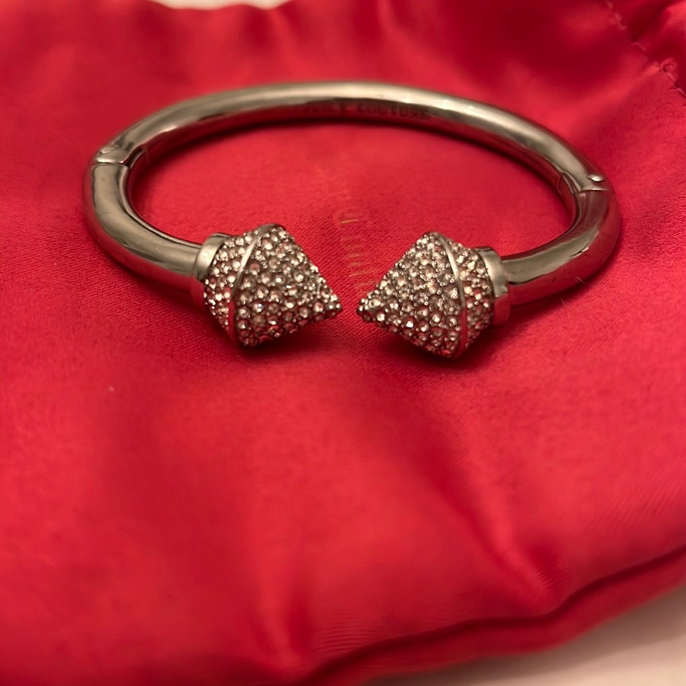 Juicy couture Pave Spike Hinge Bangle (RARE)